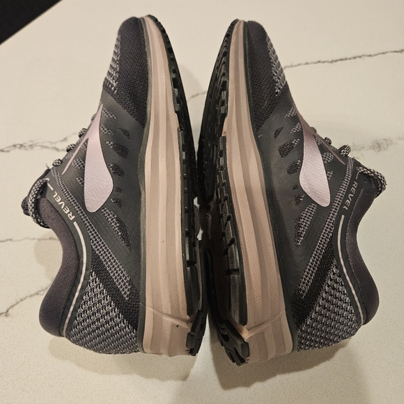 BROOKS REVEL WOMEN RUNNING - Picture 5 of 6